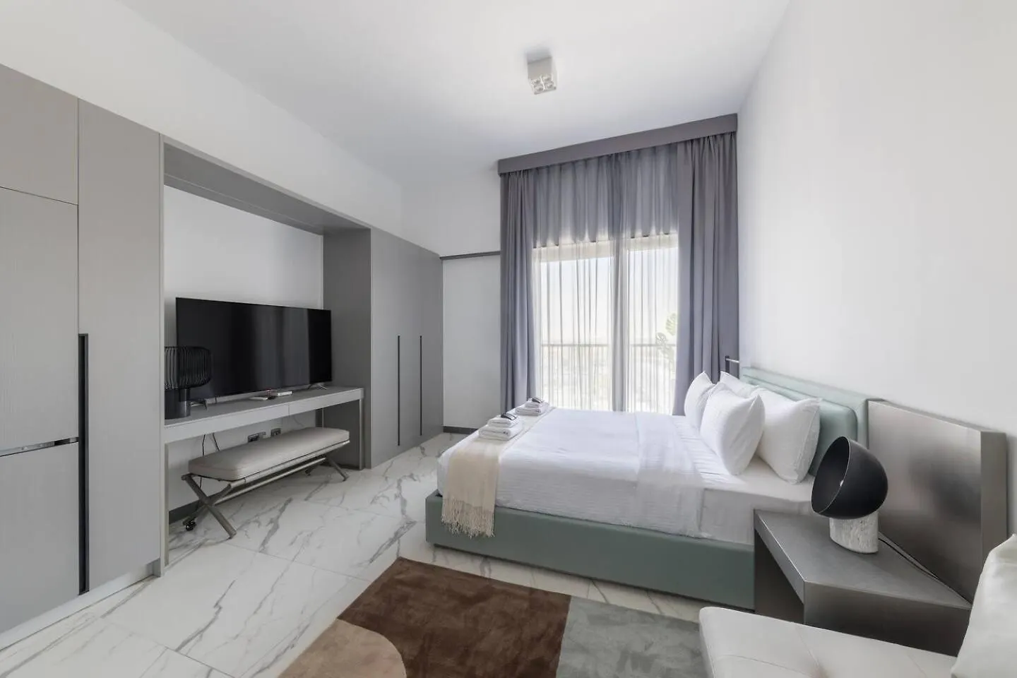 شقة Brand New Studio 15 Mins Drive From Business Bay دبي